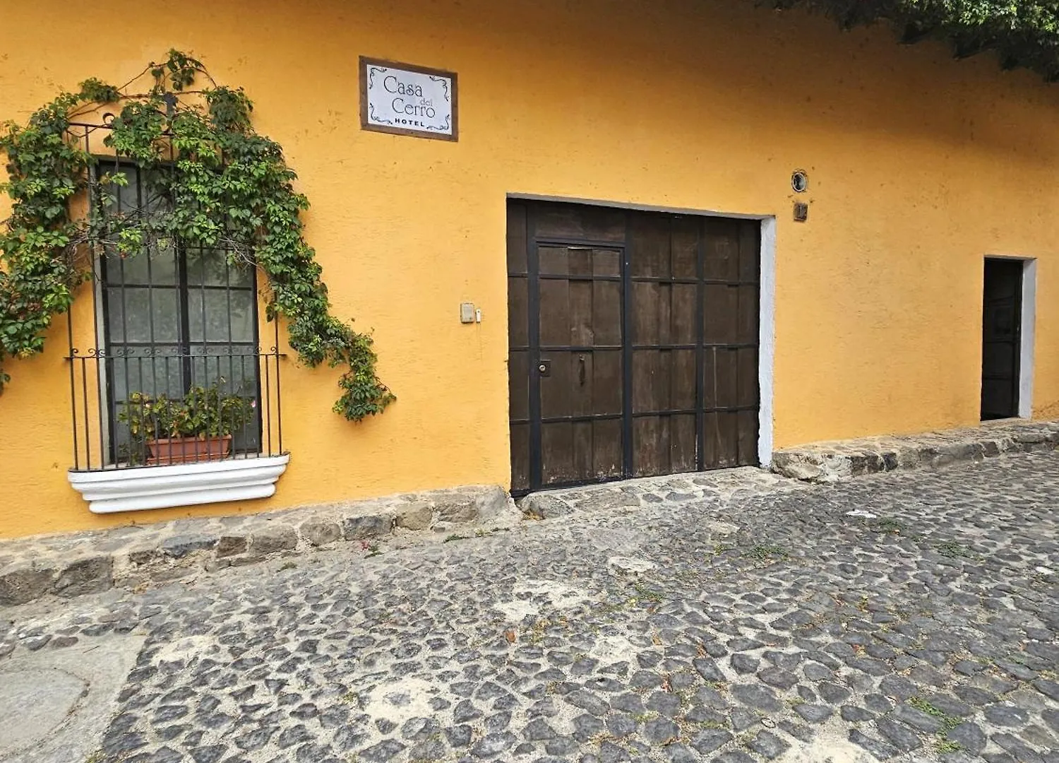 Hotel Casa Del Cerro Antigua